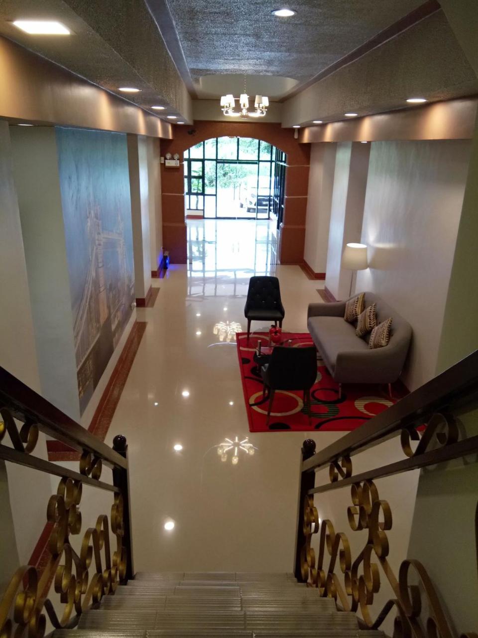 Elizabeth Hotel - Naga Pili  Экстерьер фото