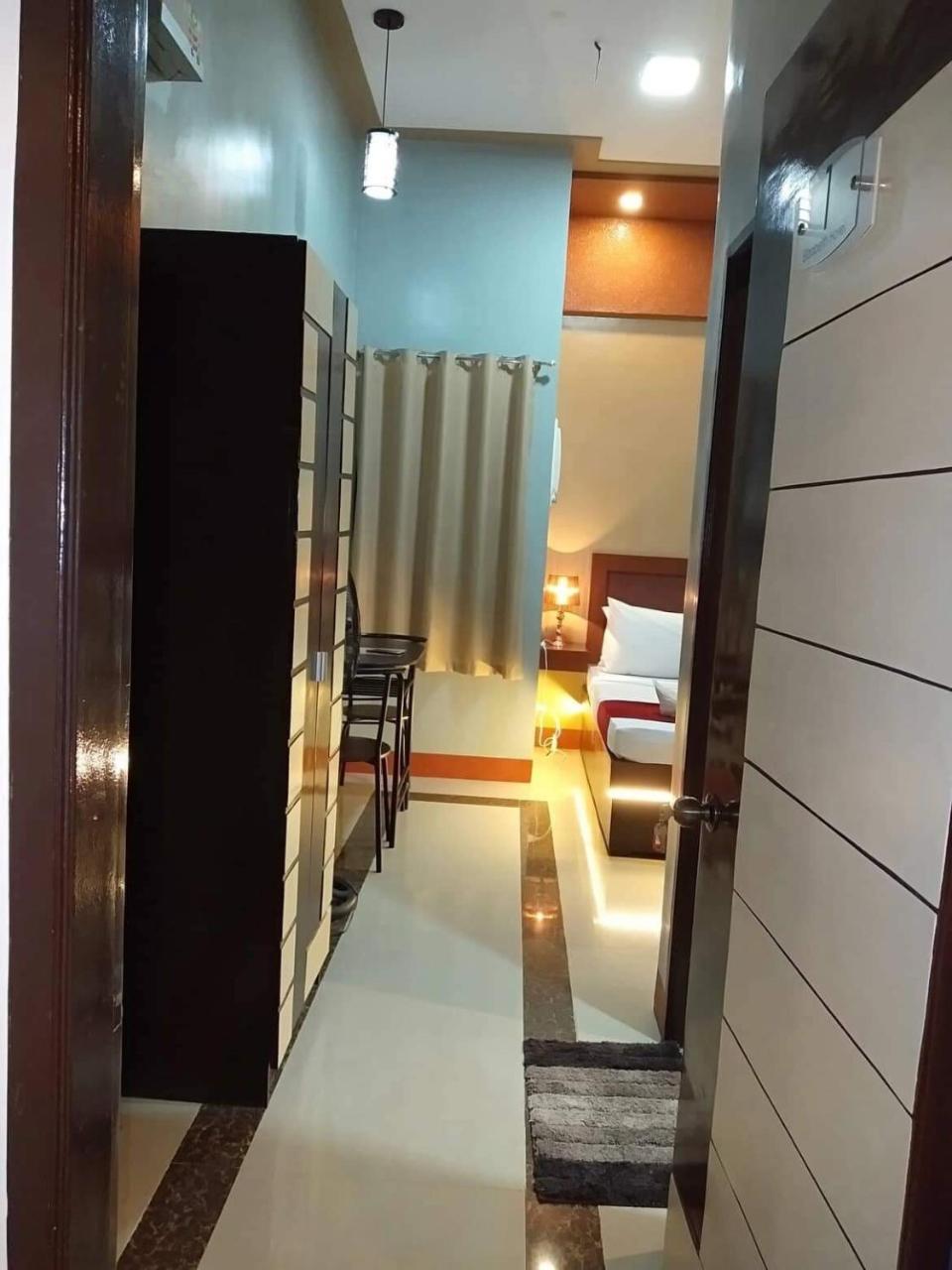 Elizabeth Hotel - Naga Pili  Экстерьер фото