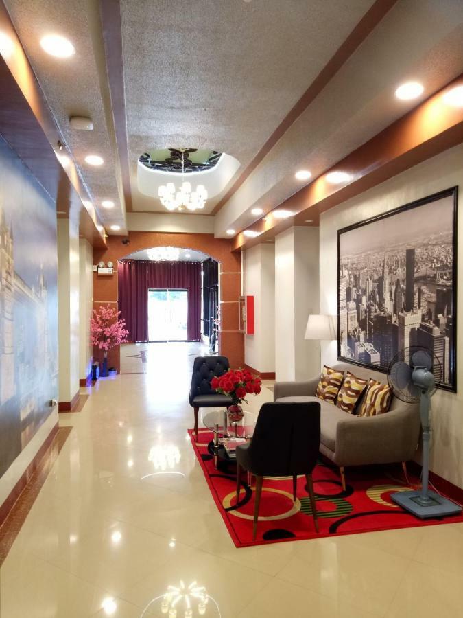 Elizabeth Hotel - Naga Pili  Экстерьер фото